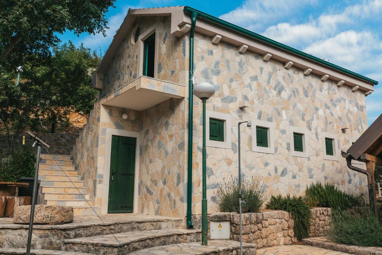 River Huts Zrmanja Obrovac Dış mekan fotoğraf