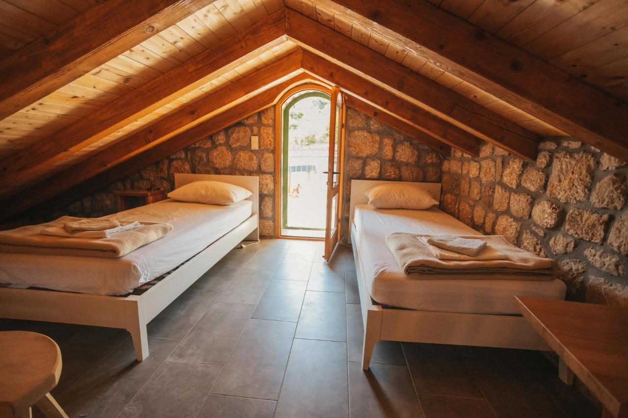 River Huts Zrmanja Obrovac Dış mekan fotoğraf